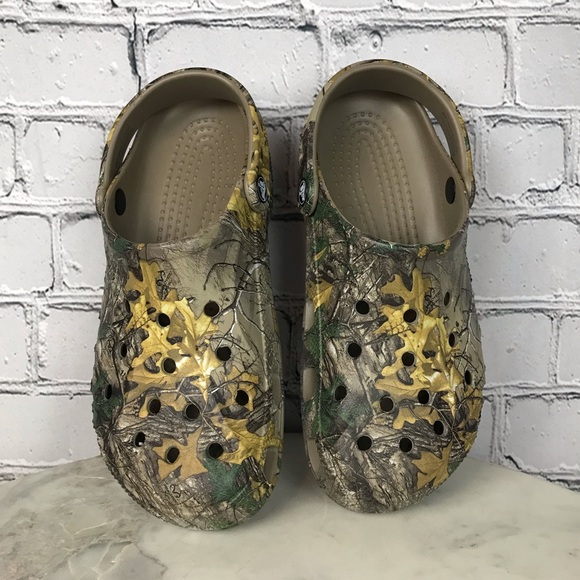 Crocs Baya RealTree Xtra Clog Adult Unisex Brown & Green Camo Leaves Slides NEW - Picture 7 of 12